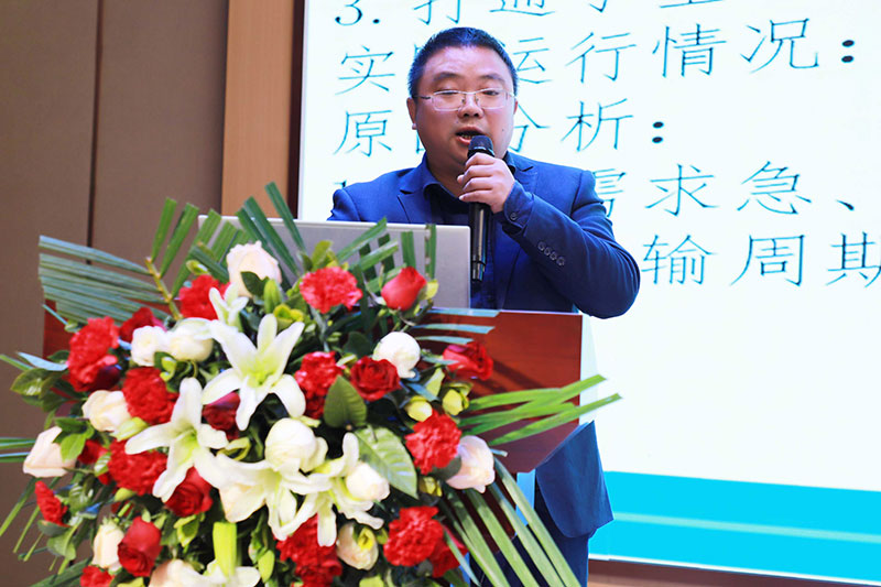 32038857.jpg 076A0174.jpg